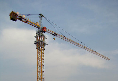 新疆塔吊、塔機(jī)與施工升降機(jī)廠家直銷優(yōu)勢(shì)解析